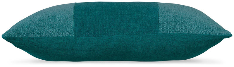 Dovinton Pillow