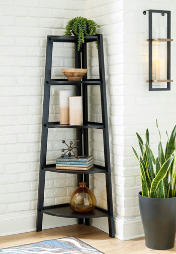 Bernmore Corner Shelf