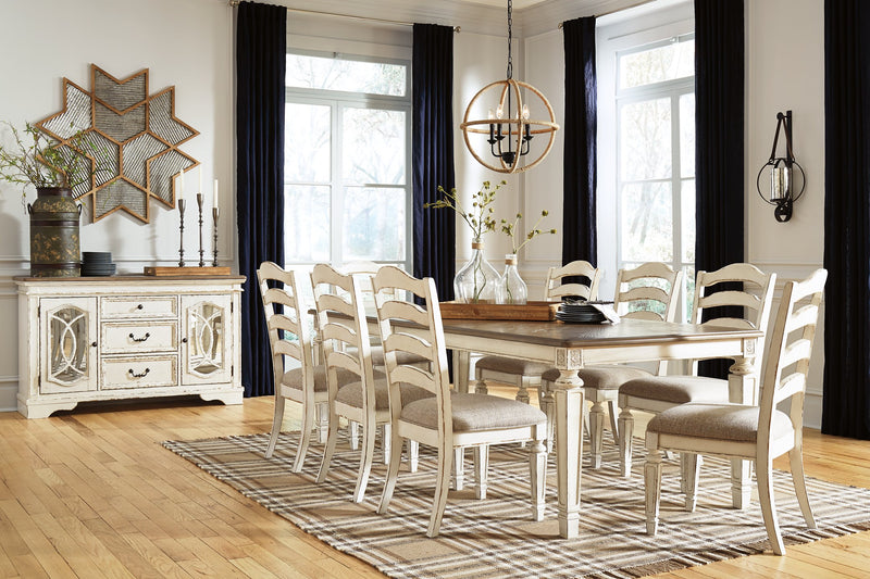 Realyn Dining Room Set