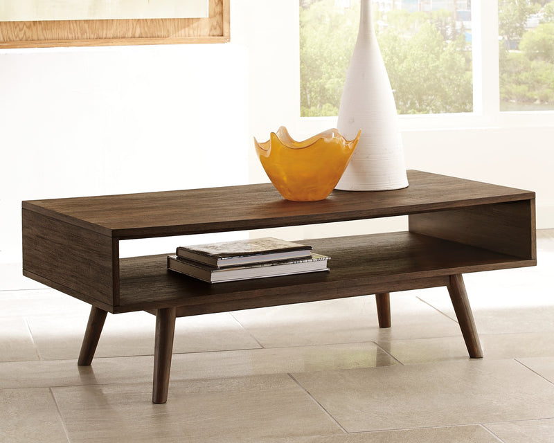 Kisper Table Set